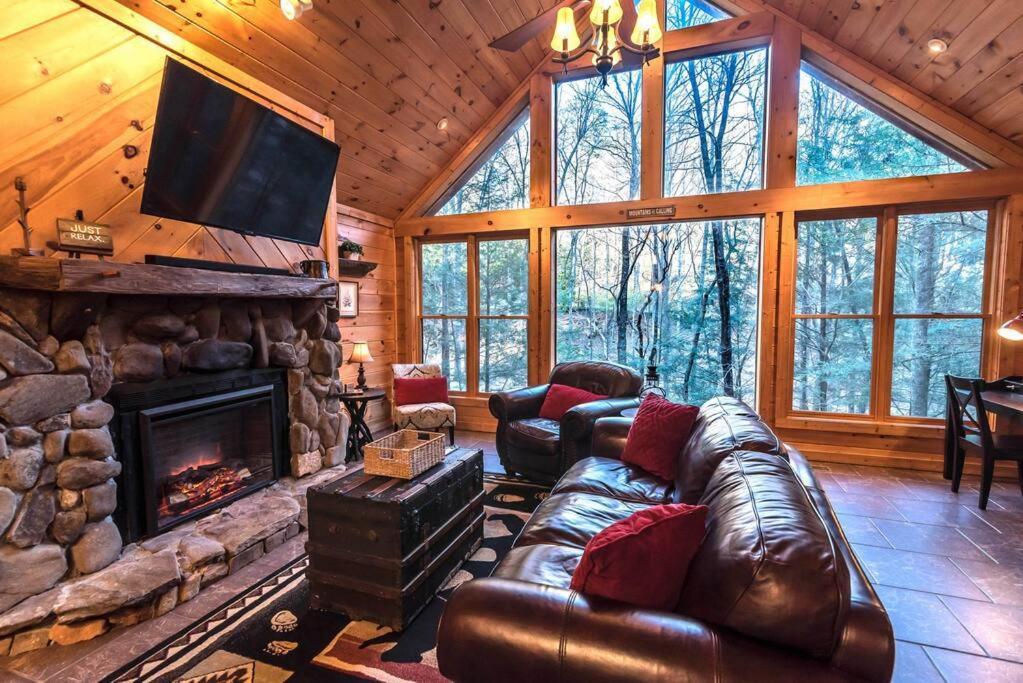 Private Creekside Cabin+Hot Tub,Pool Table, & Pets Ellijay Esterno foto