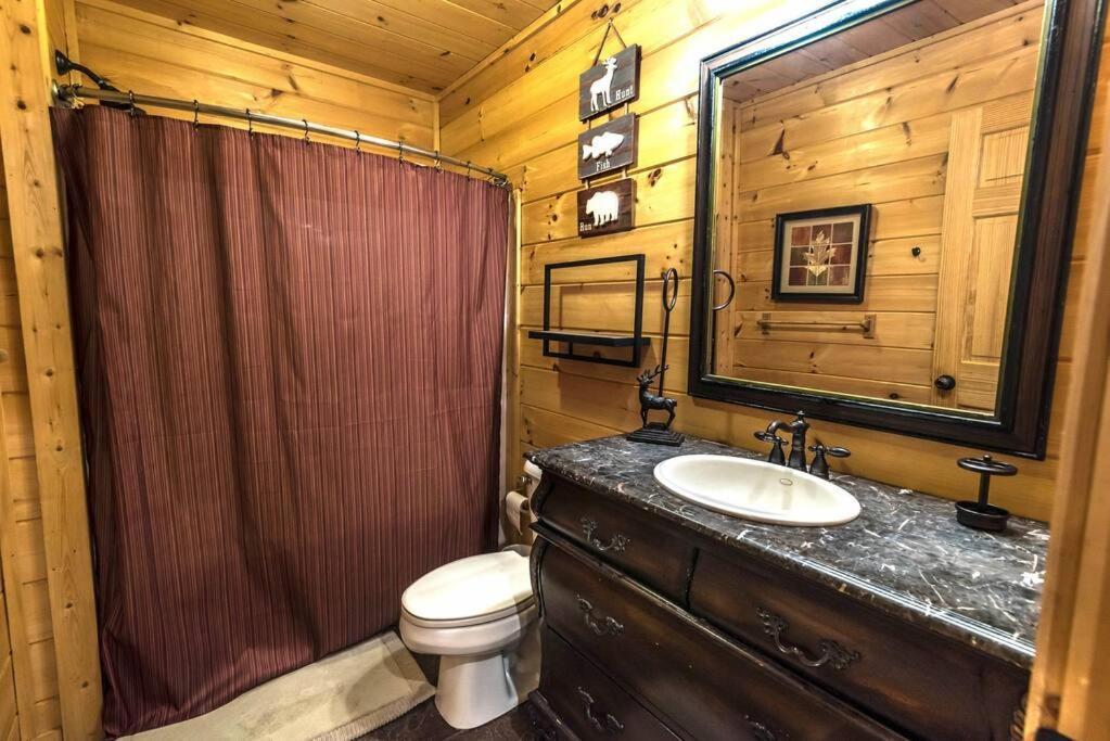 Private Creekside Cabin+Hot Tub,Pool Table, & Pets Ellijay Esterno foto